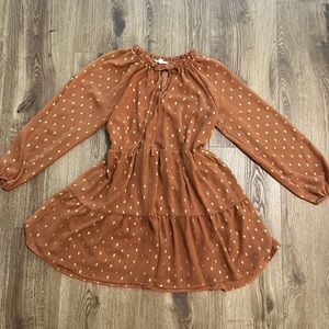 Like new! Short, long-sleeved dress